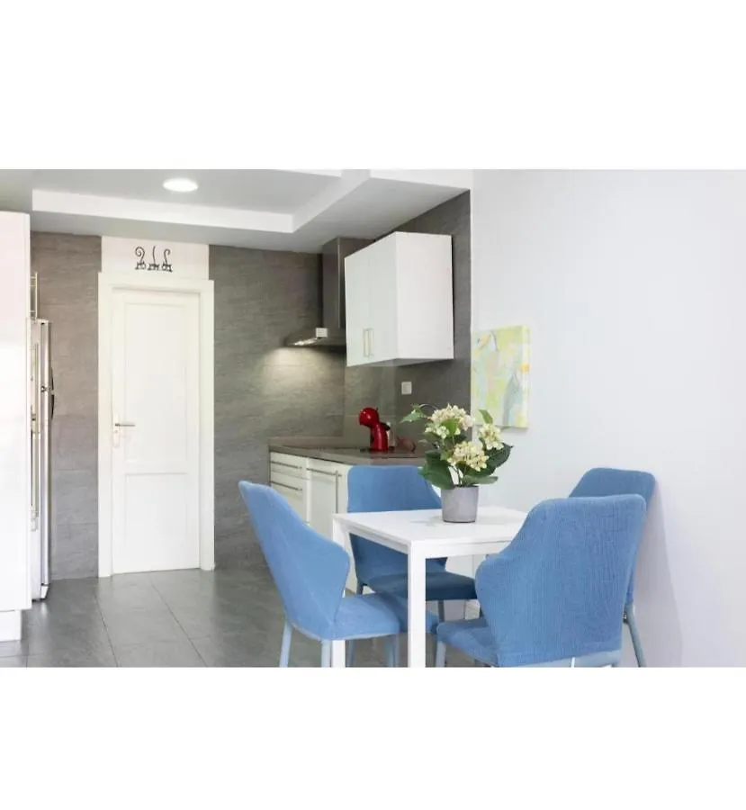 אל מדאנו Coco Apartament. דירה